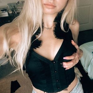 black vintage crop top